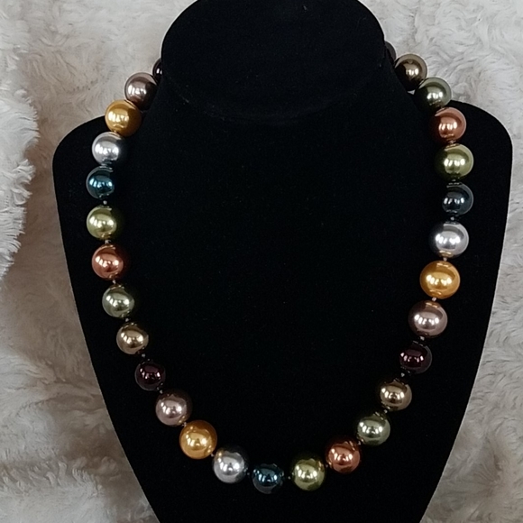 EUC Kenneth Jay Lane 2009 Pearl Necklace - Picture 3 of 8